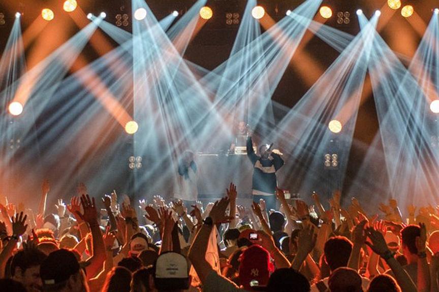 BLACK AUDIO SO I LLUMS